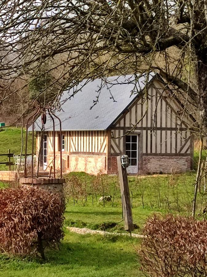 Le Gite Du Pre Dore Bonneville-la-Louvet Exterior photo